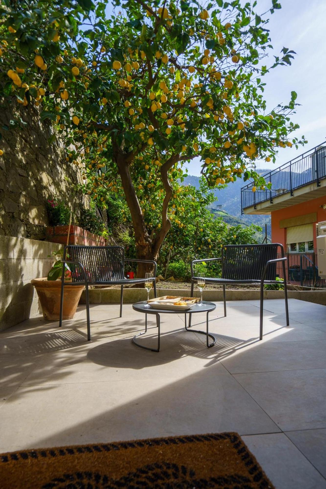 The Upper House Apartment Riomaggiore Exterior photo